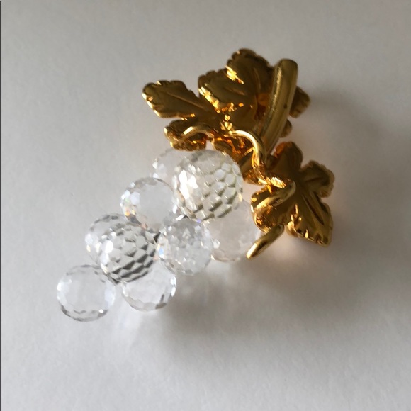 Swarovski Crystal Swan Signed Grape Cluster Brooch - Picture 7 of 8